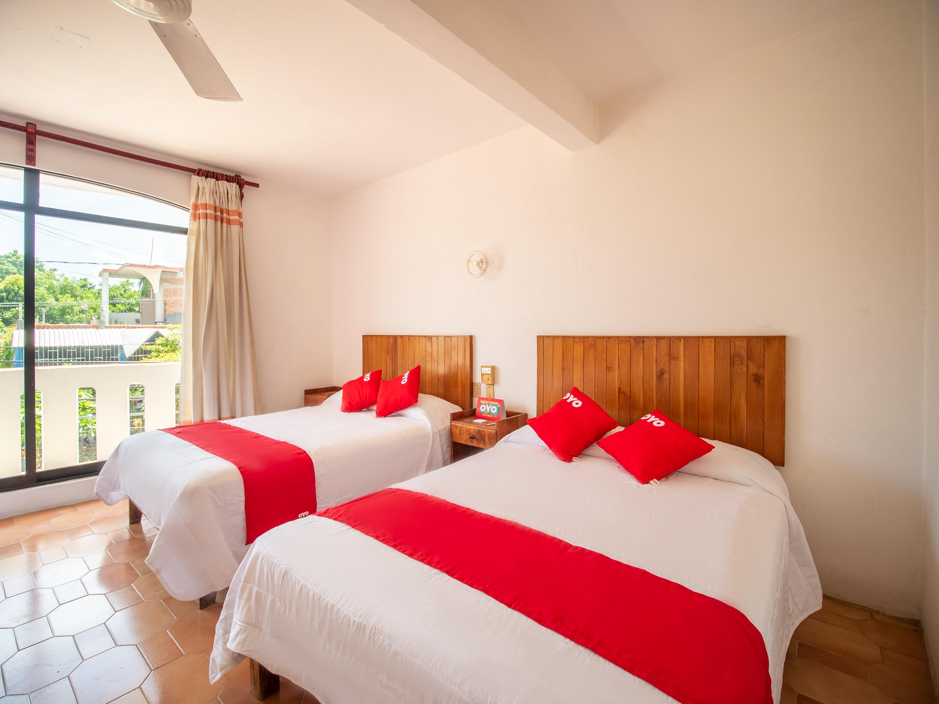 Oyo Hotel Arena Surf, Puerto Escondido Пуэрто-Эскондидо Экстерьер фото
