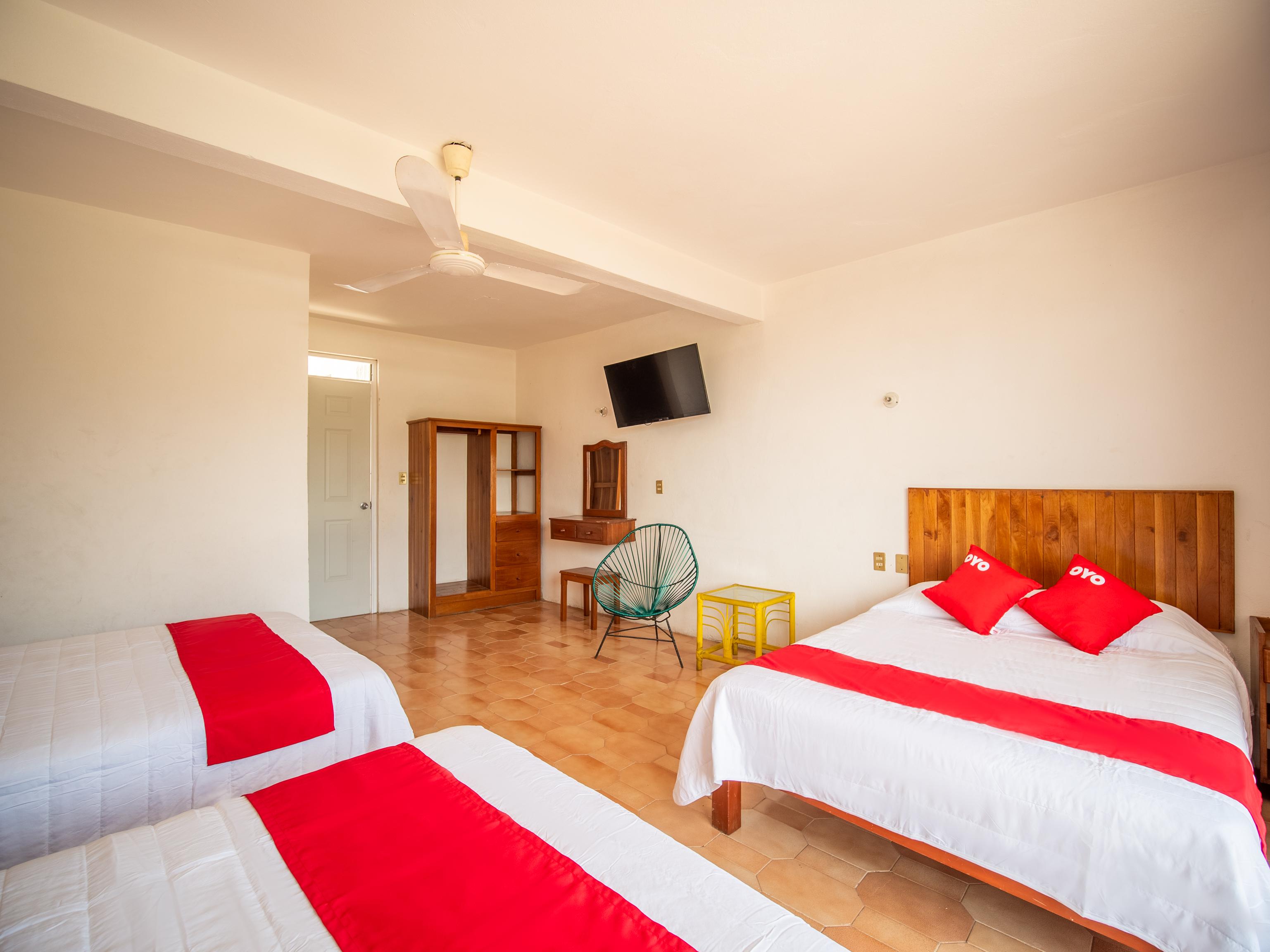 Oyo Hotel Arena Surf, Puerto Escondido Пуэрто-Эскондидо Экстерьер фото