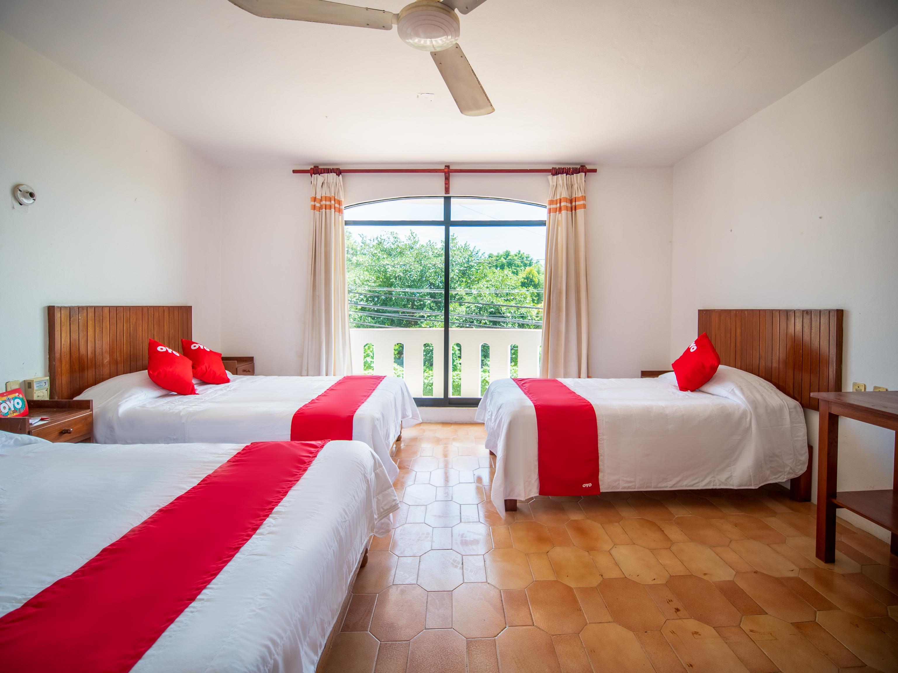 Oyo Hotel Arena Surf, Puerto Escondido Пуэрто-Эскондидо Экстерьер фото