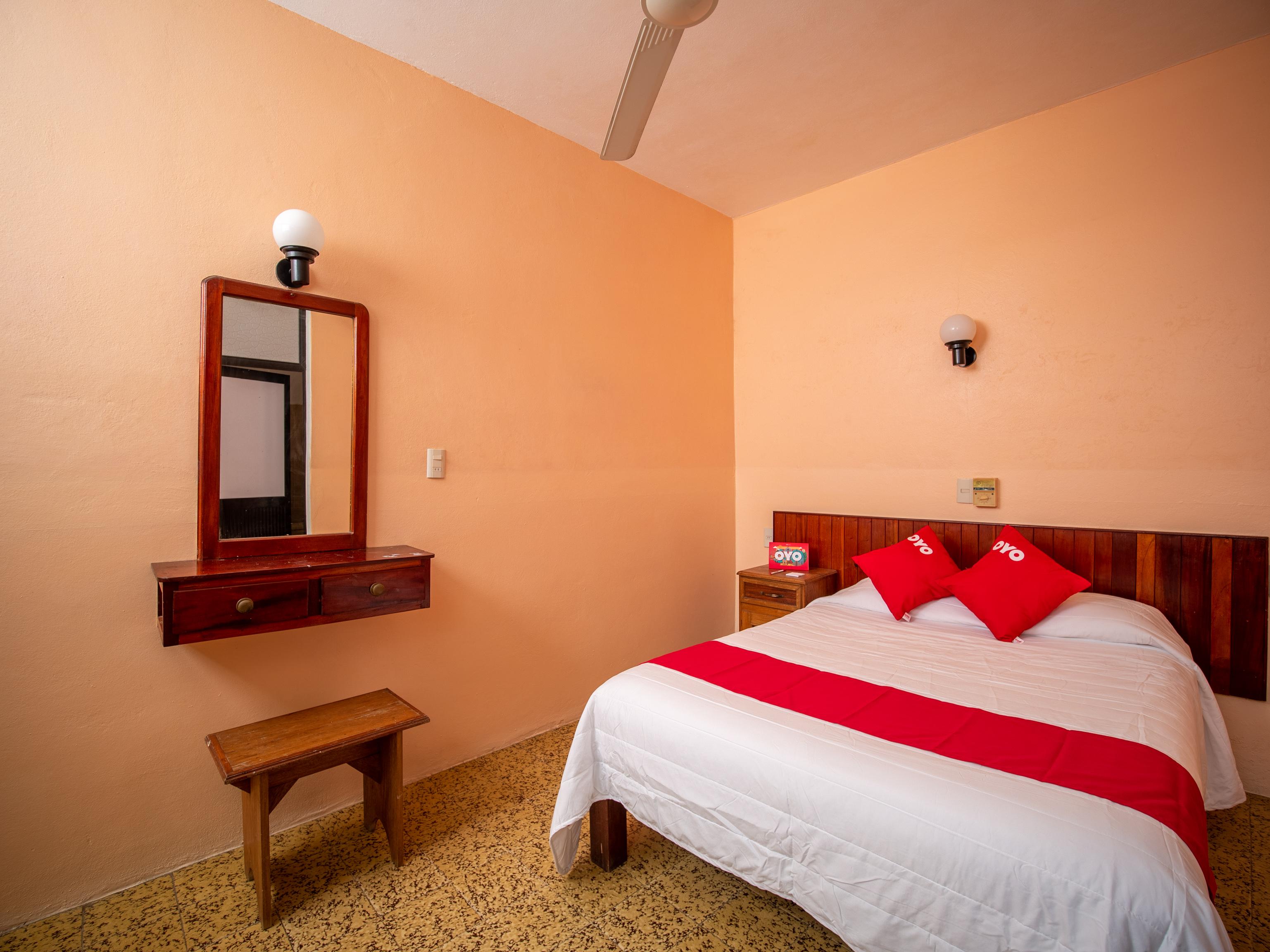 Oyo Hotel Arena Surf, Puerto Escondido Пуэрто-Эскондидо Экстерьер фото